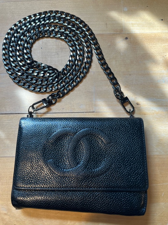 CHANEL Handbags - CHANEL Black Quilted Caviar Leather Crossbody Wallet with Chain